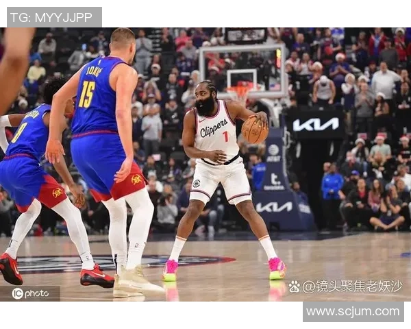 季后赛激战洛杉矶快船对决掘金精彩直播全程回顾与分析