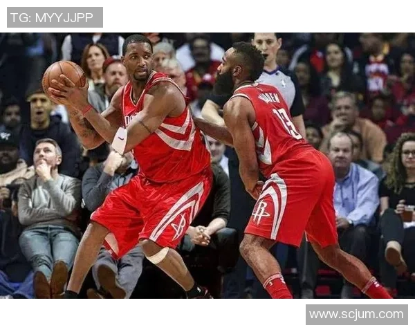 猛龙与勇士比赛得分对比分析及其影响因素探讨 猛龙与勇士比赛得分对比分析及其影响因素探讨