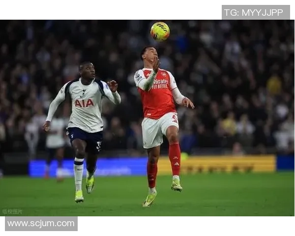 热刺与阿森纳激战正酣英超巅峰对决引发球迷热议与期待